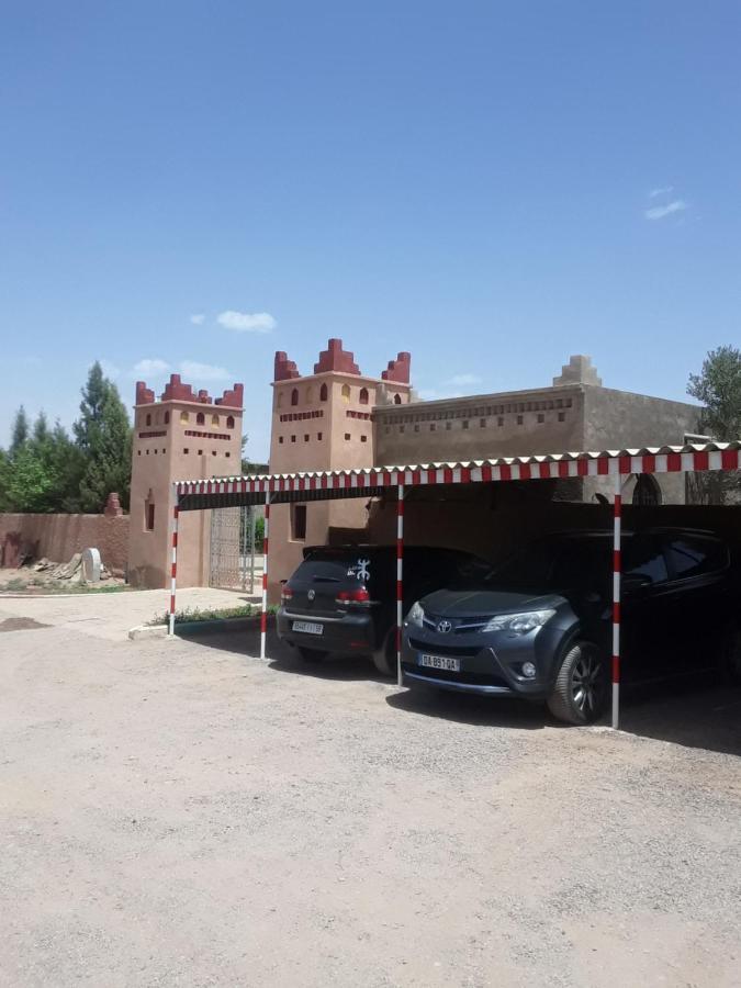 Dar Alfourssane Ferme D'Hote Варзазат Екстер'єр фото