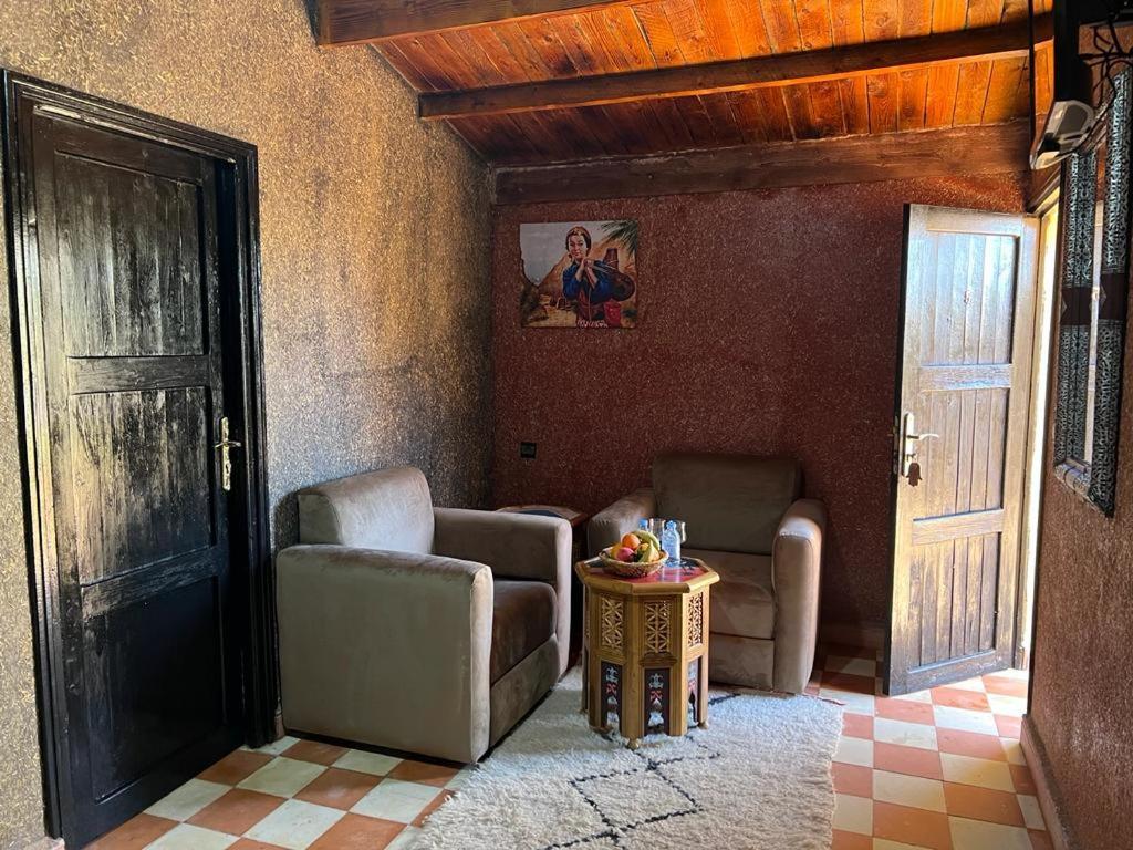 Dar Alfourssane Ferme D'Hote Варзазат Екстер'єр фото