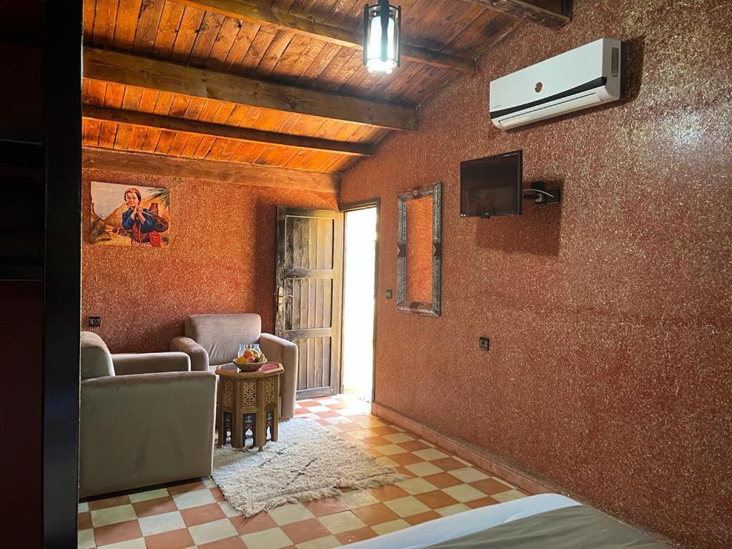 Dar Alfourssane Ferme D'Hote Варзазат Екстер'єр фото